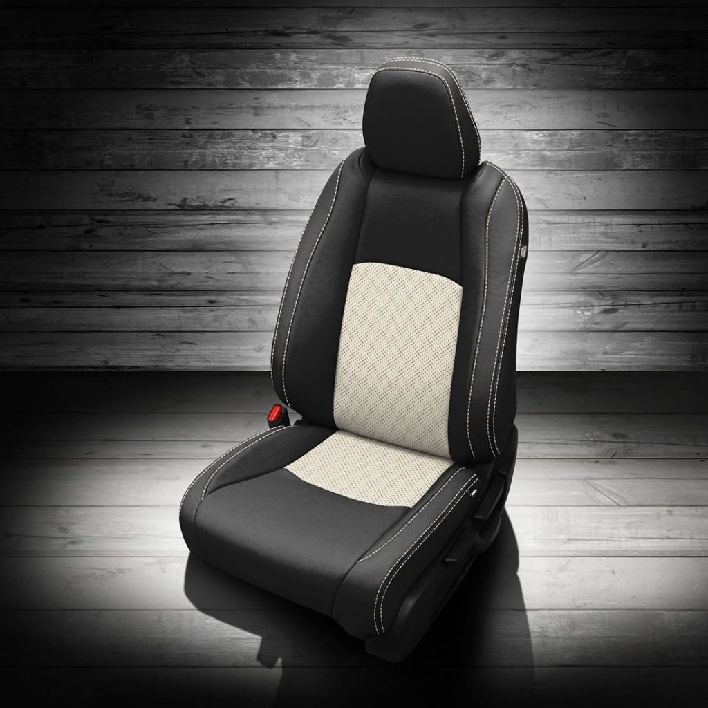 Black and White Honda HR-V Seat Covers